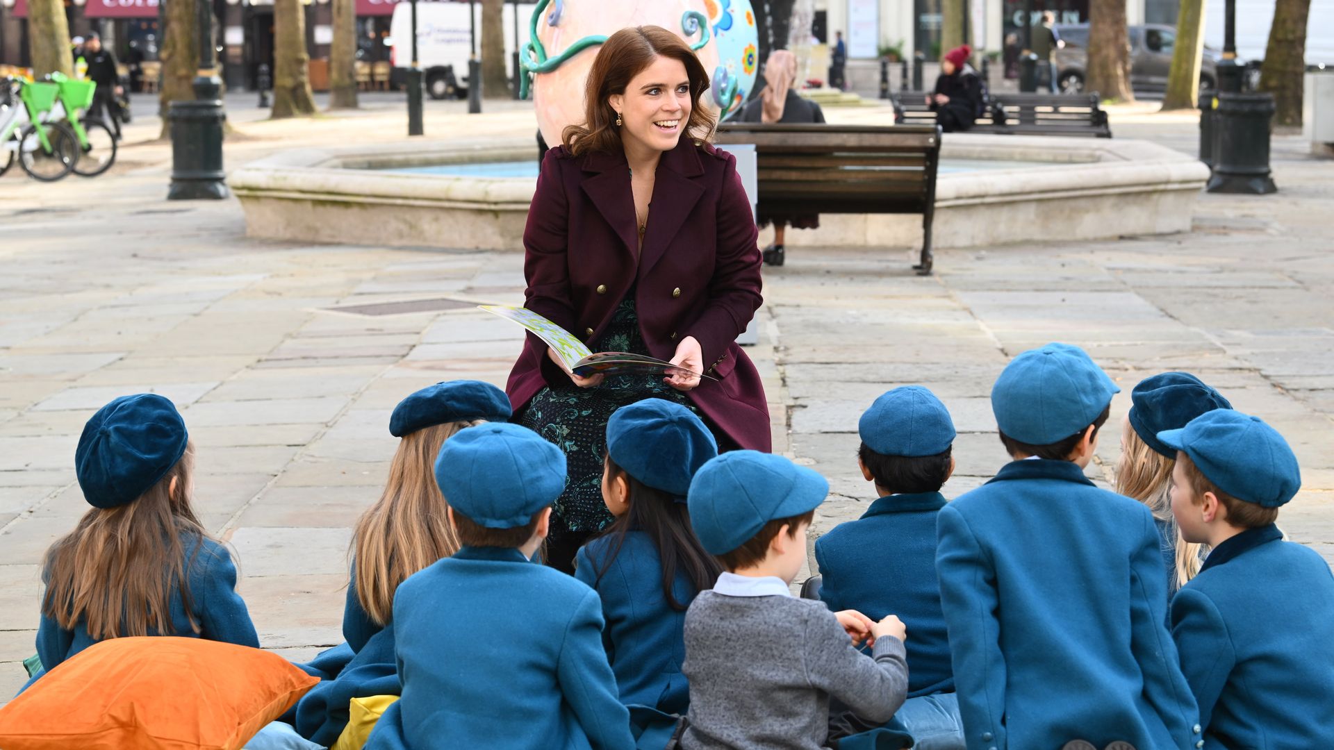 Princess Eugenie read Elmer to schoolchildren