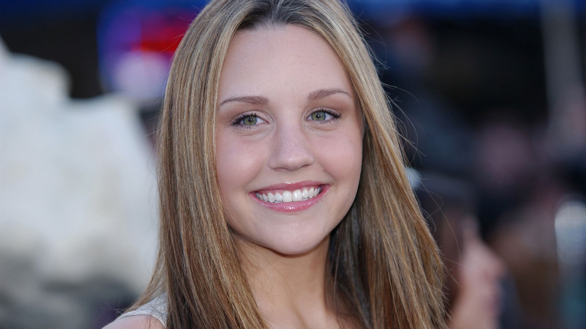 Amanda Bynes as a teenager