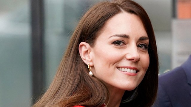 kate middleton earl necklace set red blazer