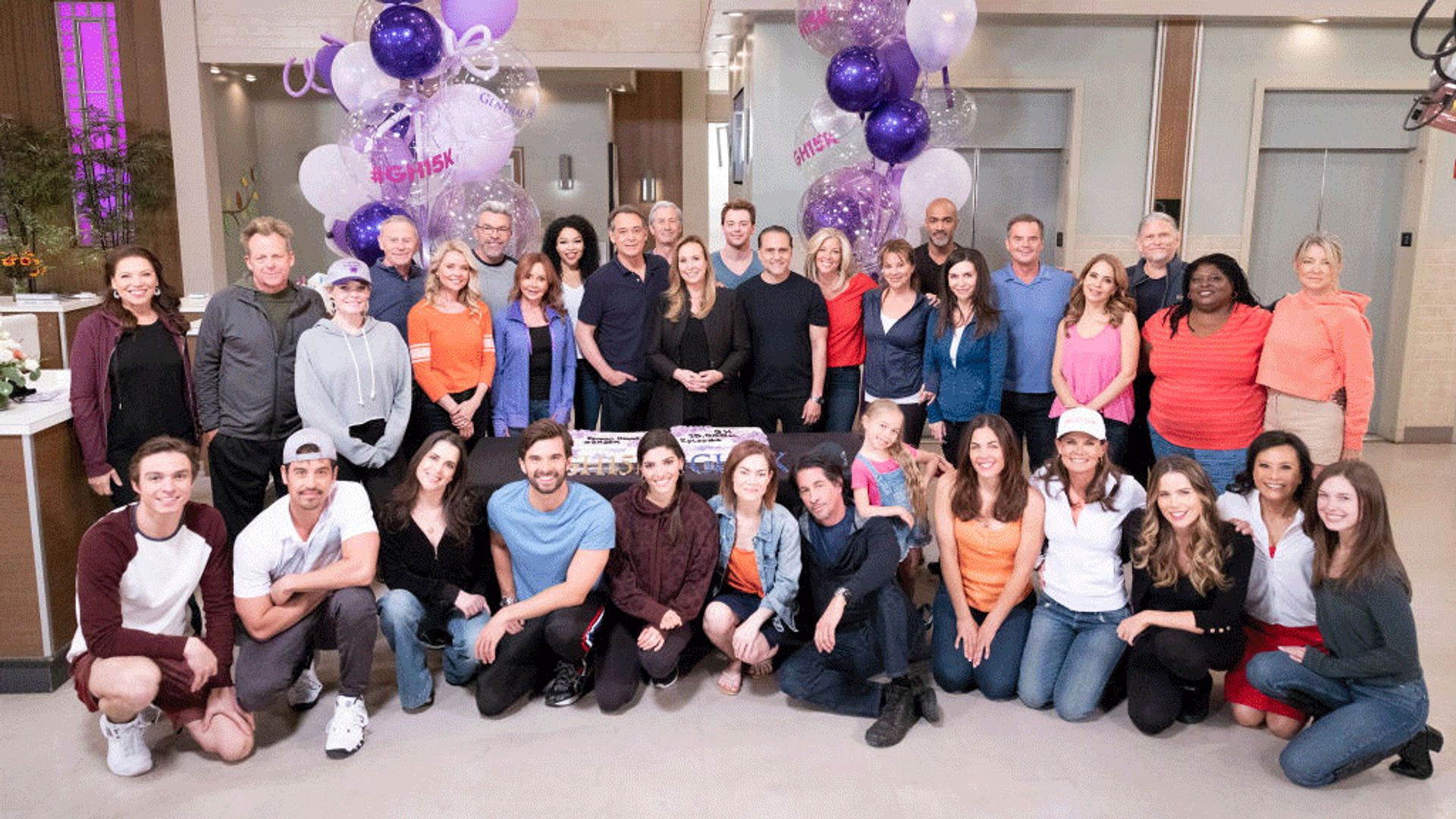 The cast and crew of General Hospital pose for a group photo. 
