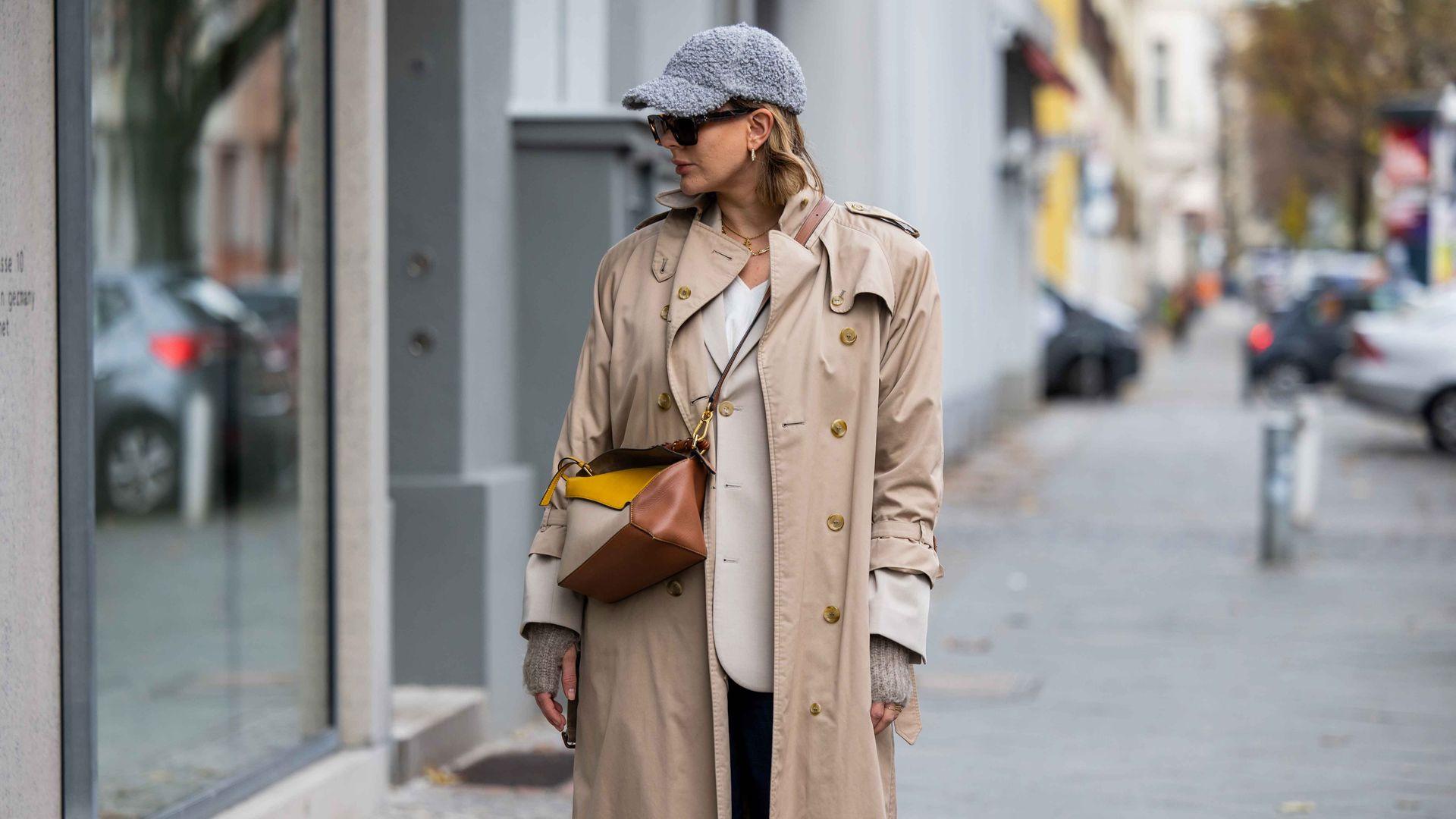 13 best trench coats to wear, whatever the weather