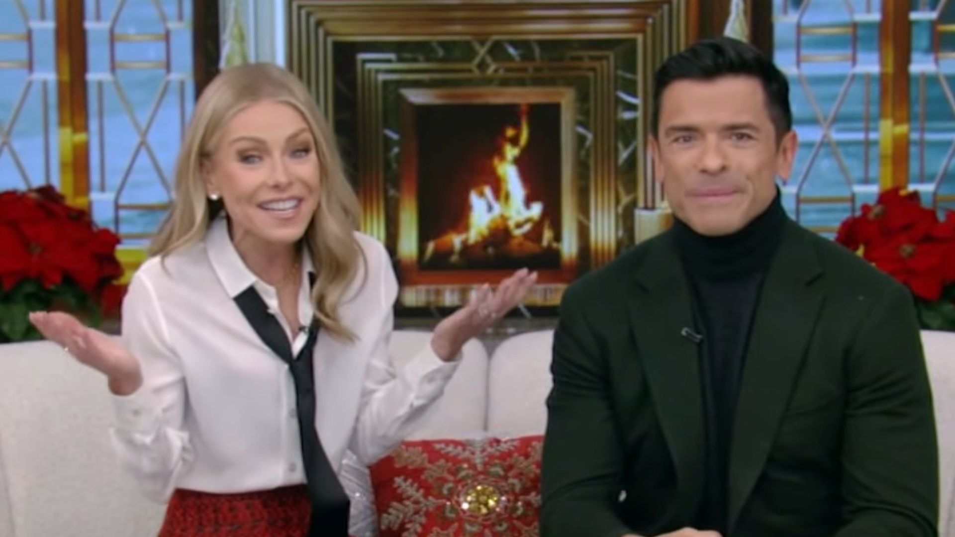 Kelly Ripa, Mark Consuelos' kids feature in final LIVE holiday show