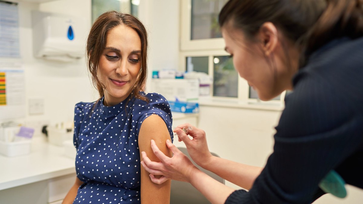 i-had-the-flu-jab-at-34-weeks-pregnant-here-s-what-happened-hello