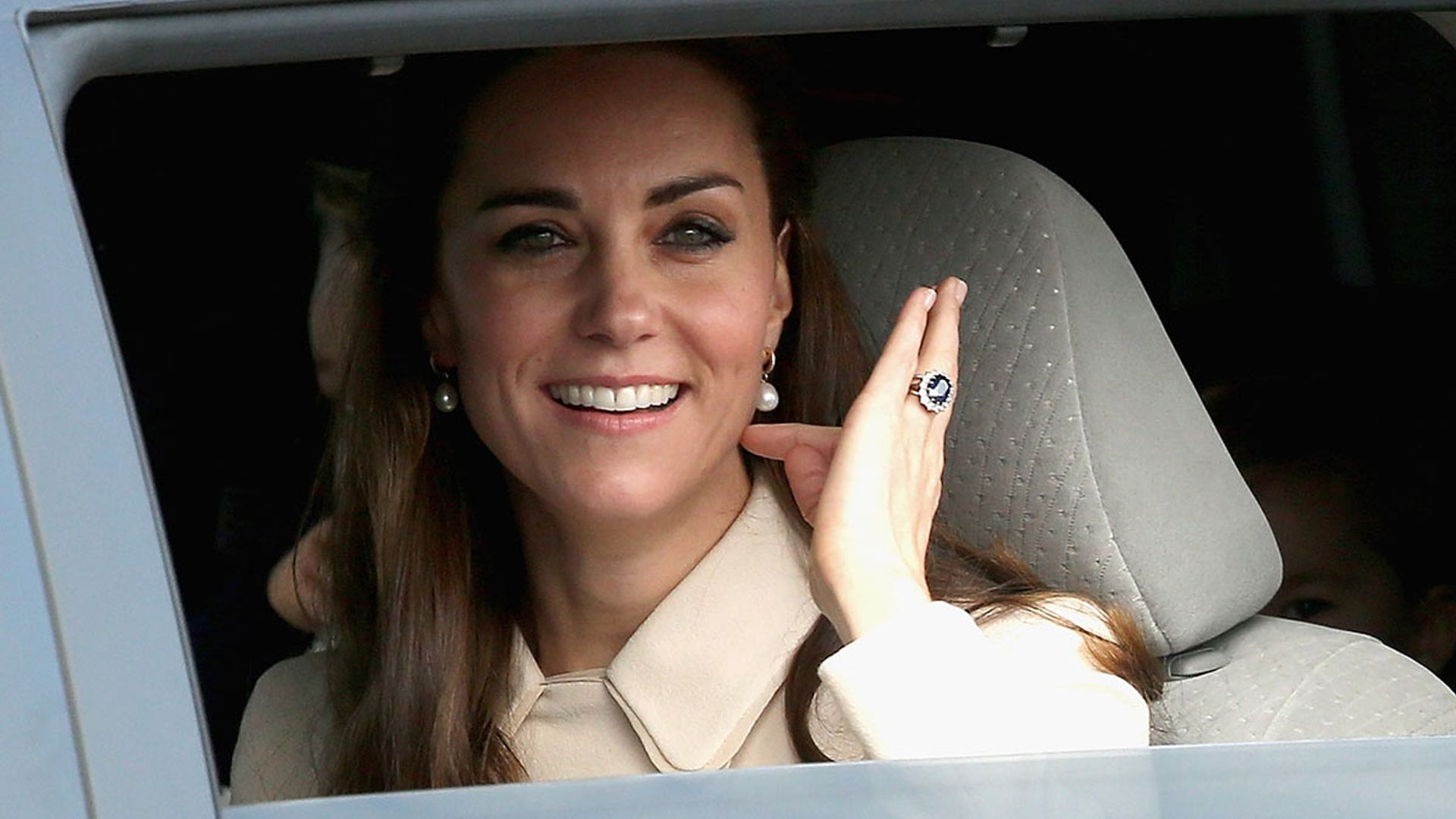 Kate Middleton heads to Balmoral on economy flight with Princess ...