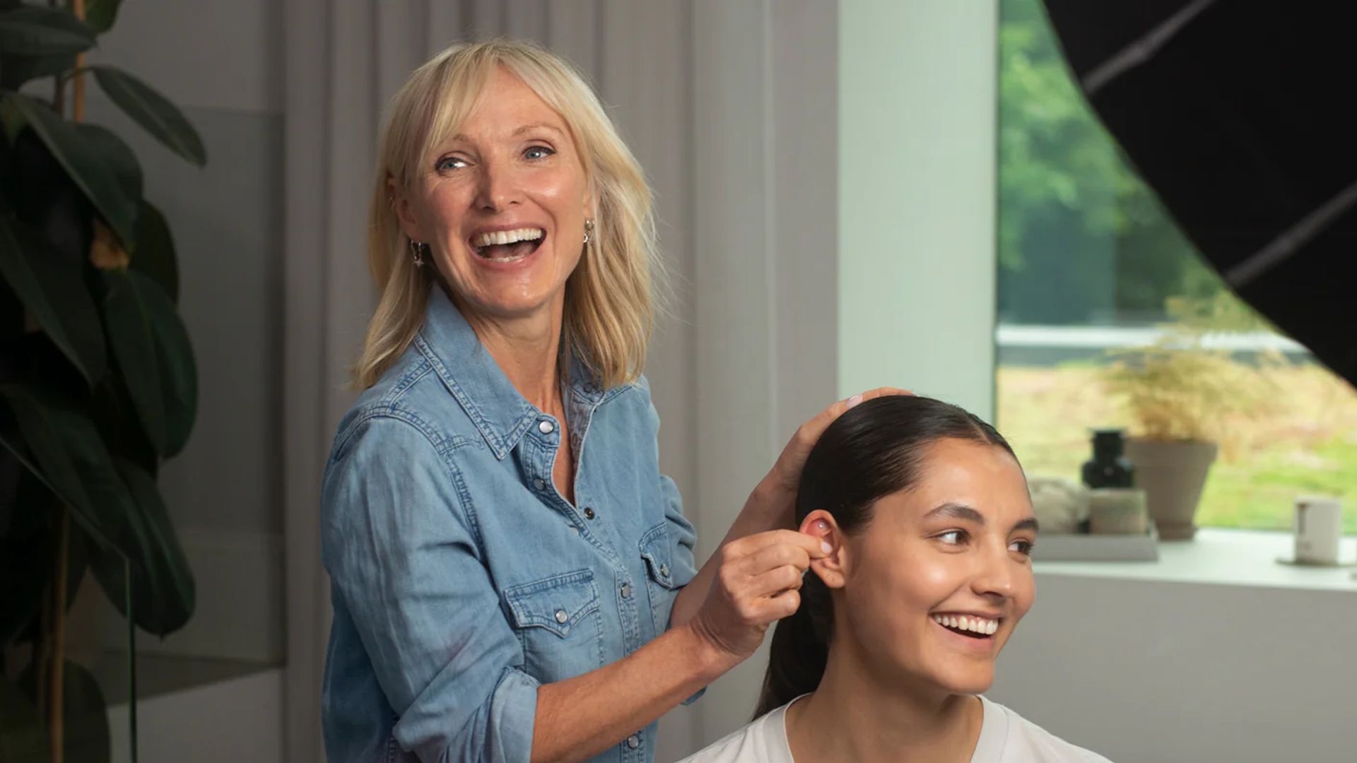 Sarah Bradden facial acupuncturist