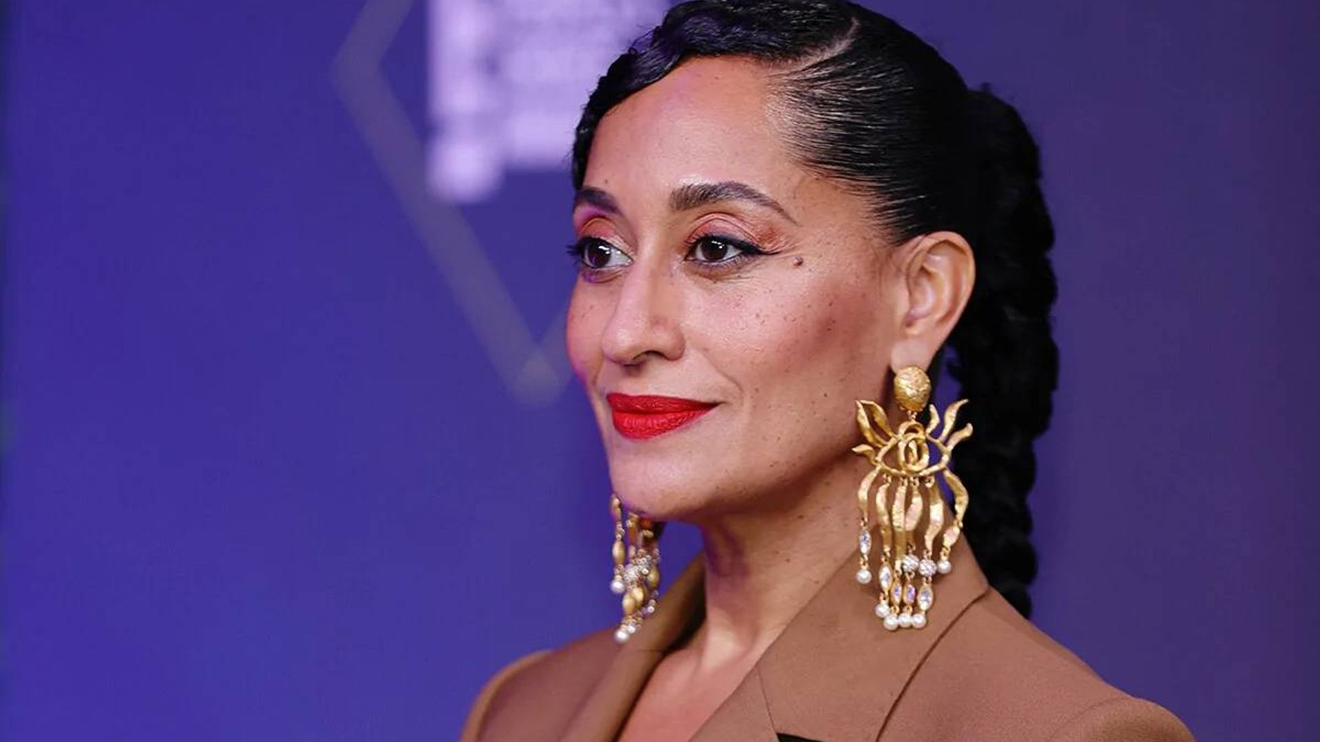 Tracee Ellis Ross makes hearts flutter in a floral bikini we want in our closets