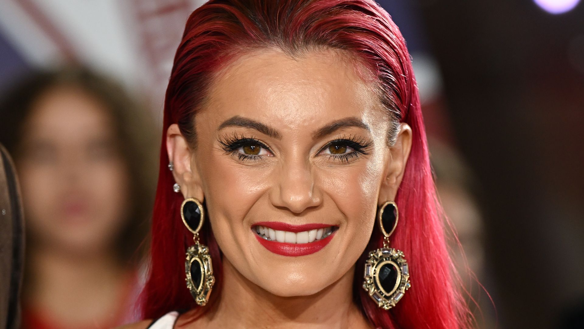 Strictly's Dianne Buswell shows off ultra-chiselled abs in sporty crop top