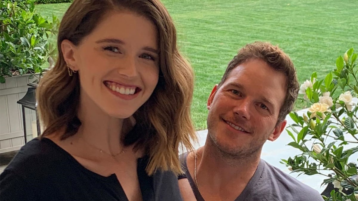 Chris Pratt and his wife Katherine Schwarzenegger are seen house hunting in  LA after putting their Pacific Palisades mansion up for sale