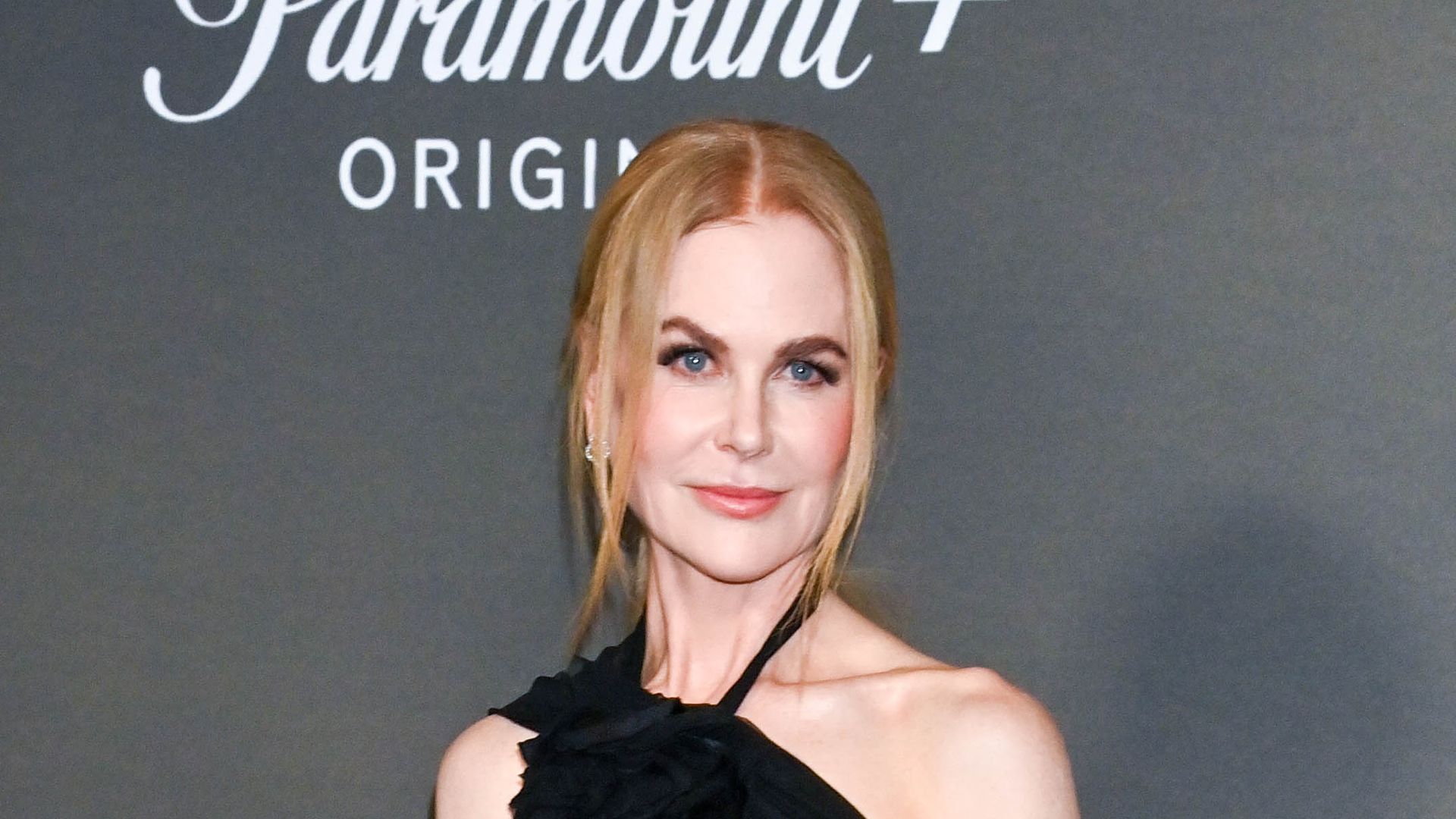  Nicole Kidman looks incredible at 56