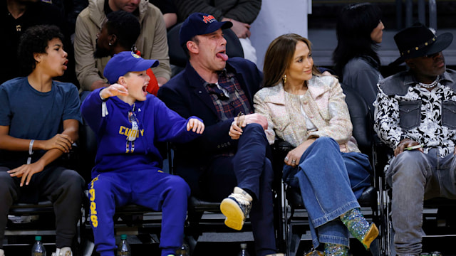 Samuel Garner Affleck, Ben Affleck and Jennifer Lopez at a basketball game