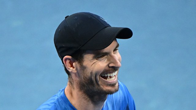 andy murray in blue sports top and cap 