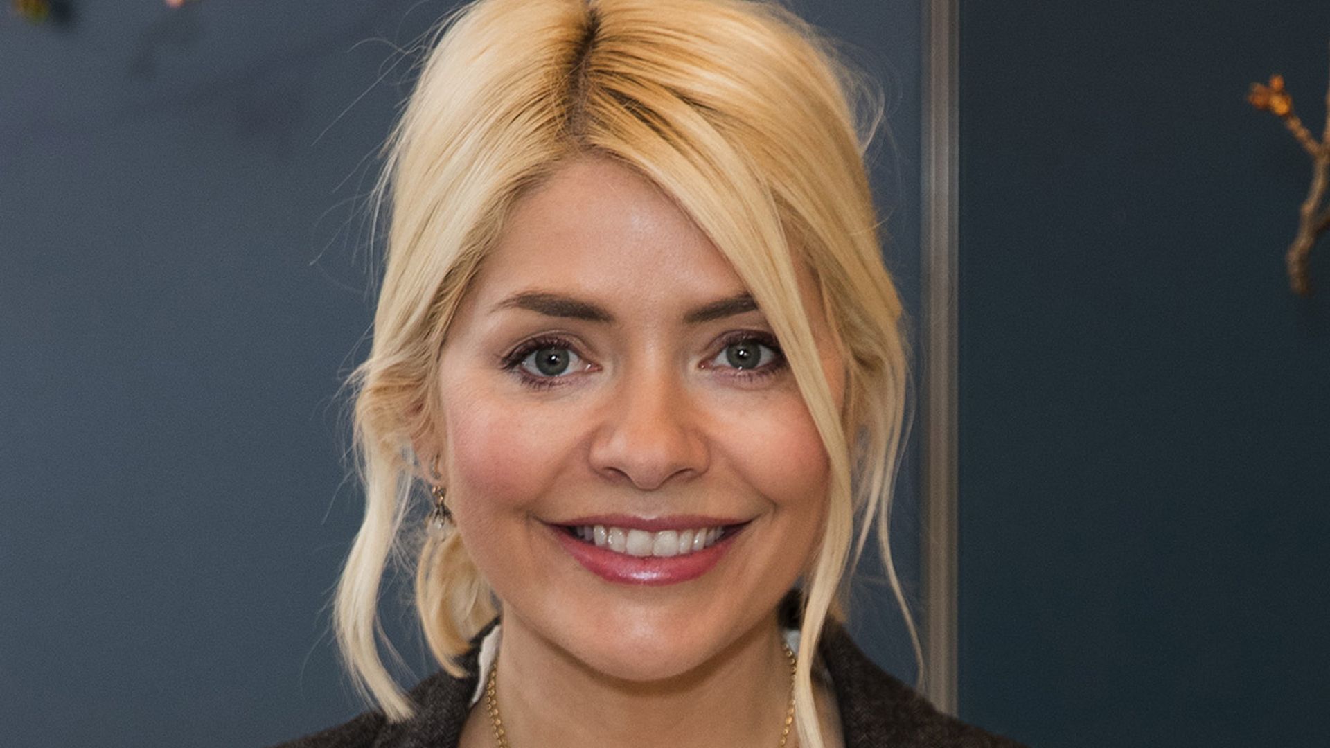holly willoughby phillip schofield play date ahead this morning return