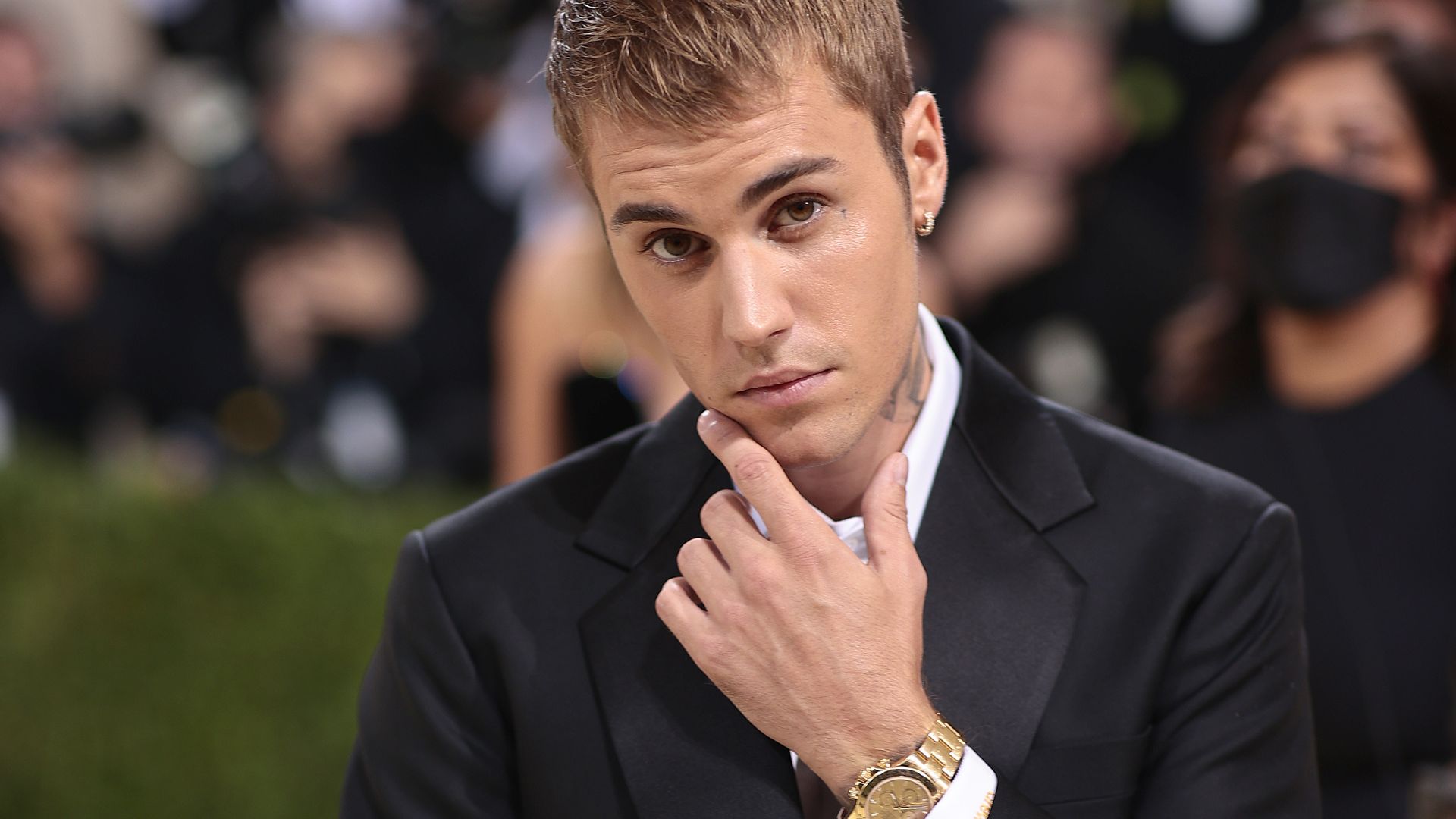 Justin Bieber attends The 2021 Met Gala Celebrating In America: A Lexicon Of Fashion at Metropolitan Museum of Art on September 13, 2021 in New York City. 