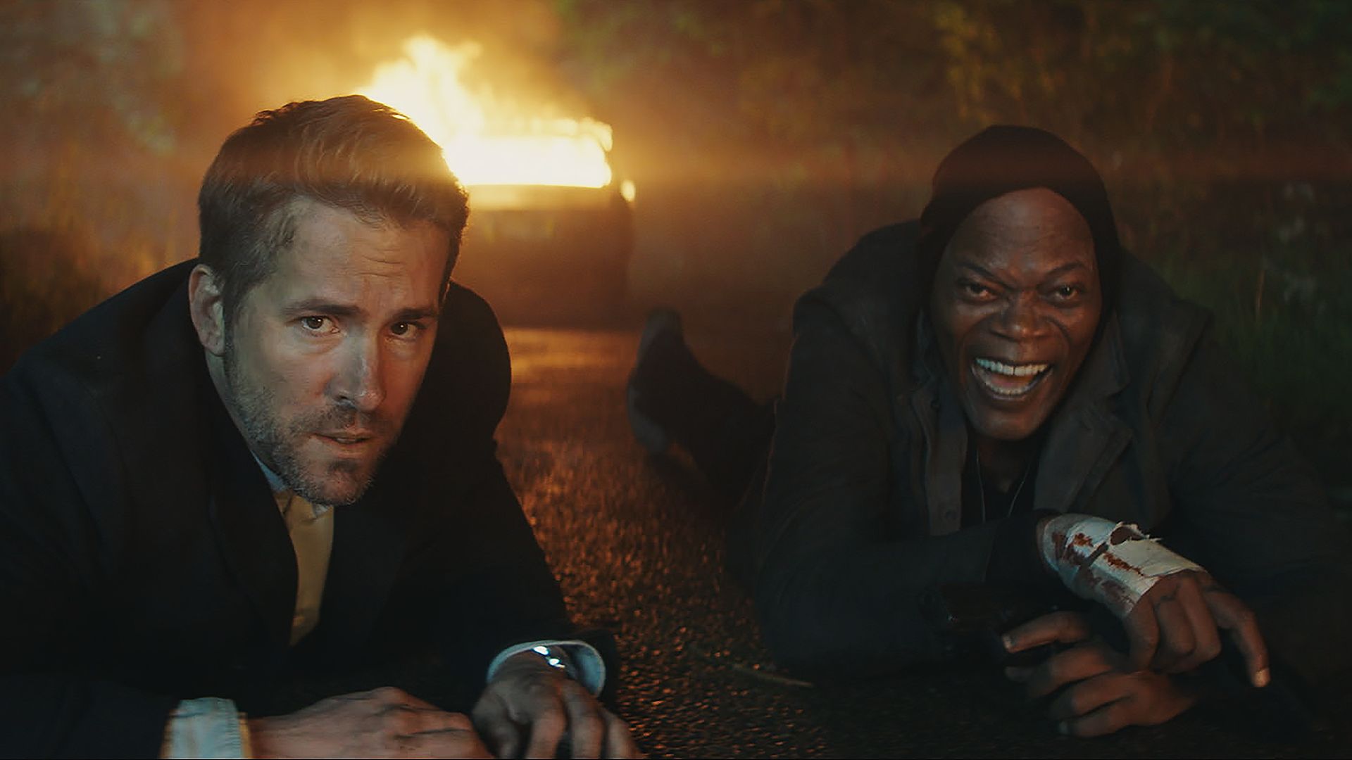 Netflix montre la disparition du service de streaming en août - y compris cet énorme favori des fans 10 Un calme de Ryan Reynolds et Samuel L. Jackson du garde du corps du tueur à gages