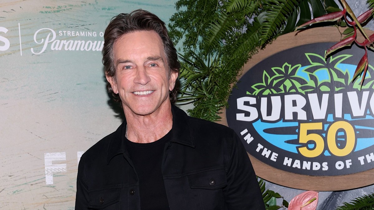 Meet Jeff Probst's wife Lisa Ann Russell and his two stepkids — who have a famous dad