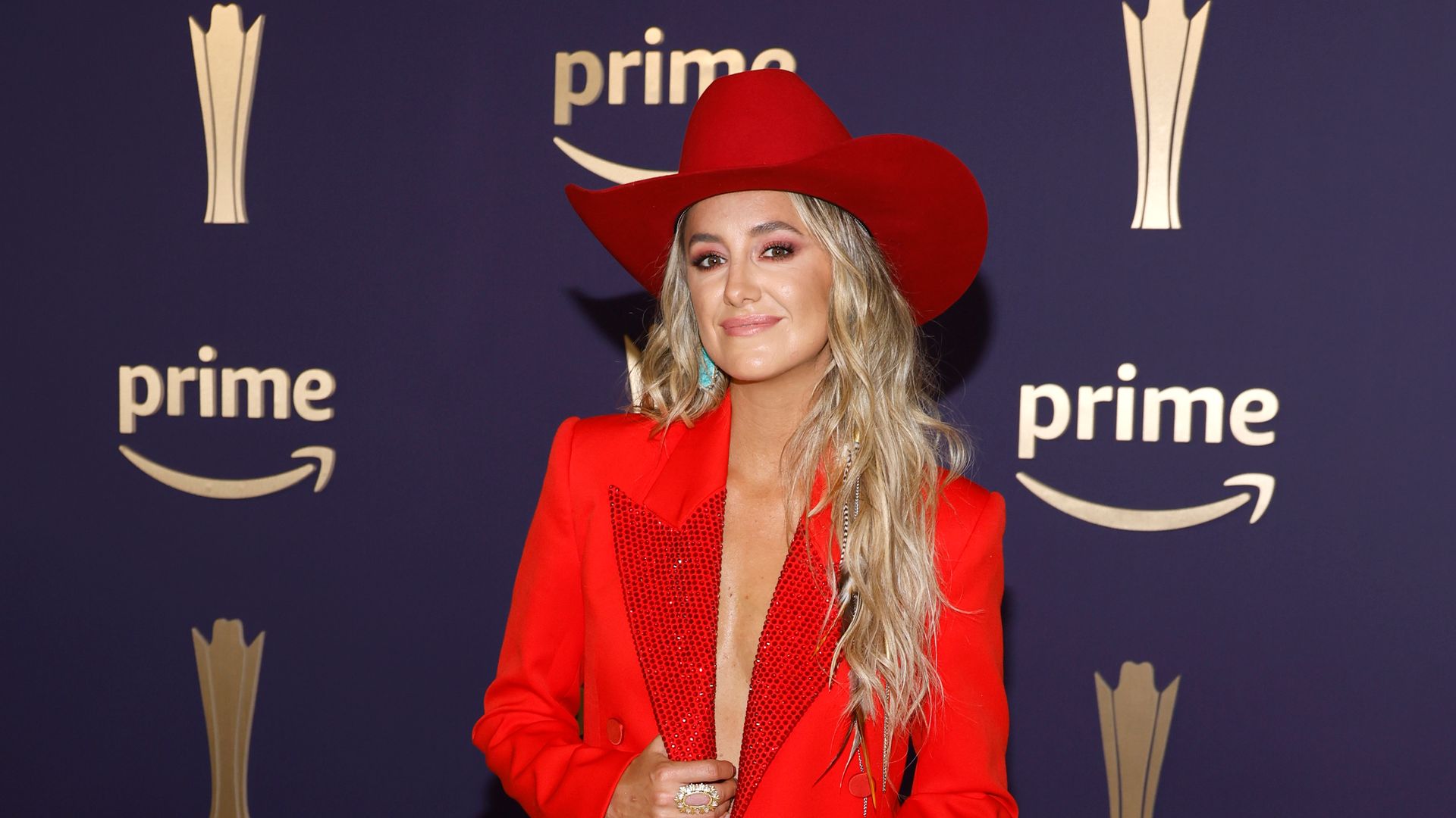 Lainey Wilson predicts wardrobe malfunction at CMA Awards