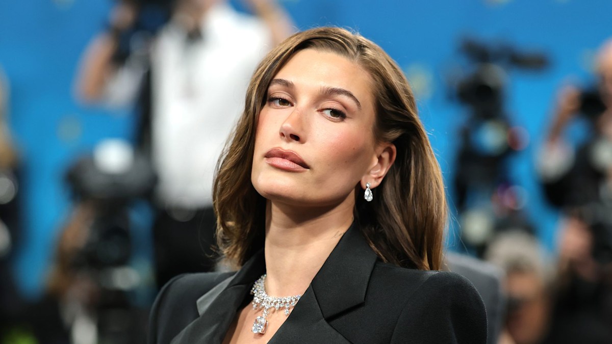 Hailey Bieber sells Rhode to e.l.f. Beauty in shocking multi-million pound deal
