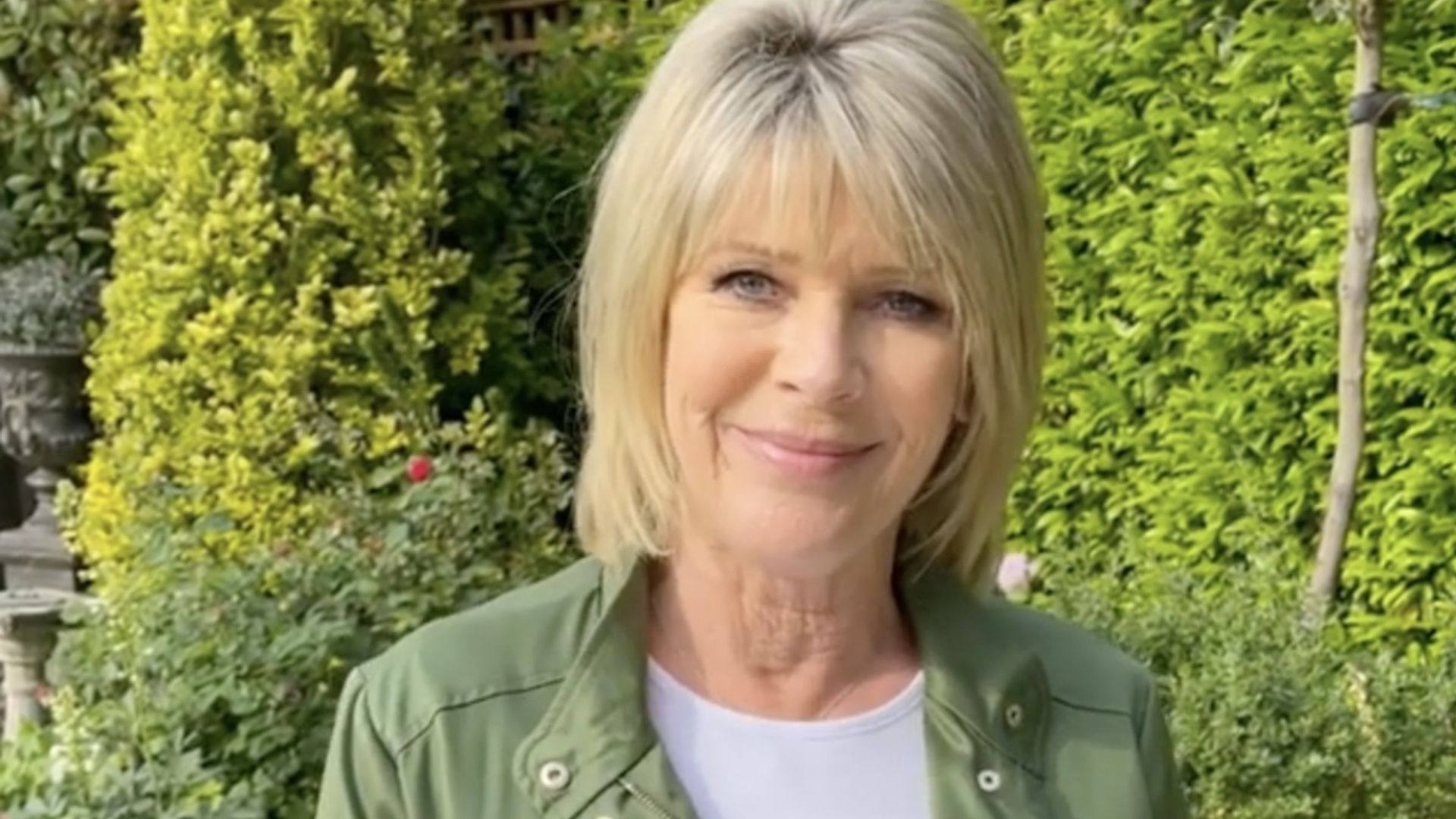 Ruth Langsford stuns fans in figure-flattering high-waisted jeans | HELLO!