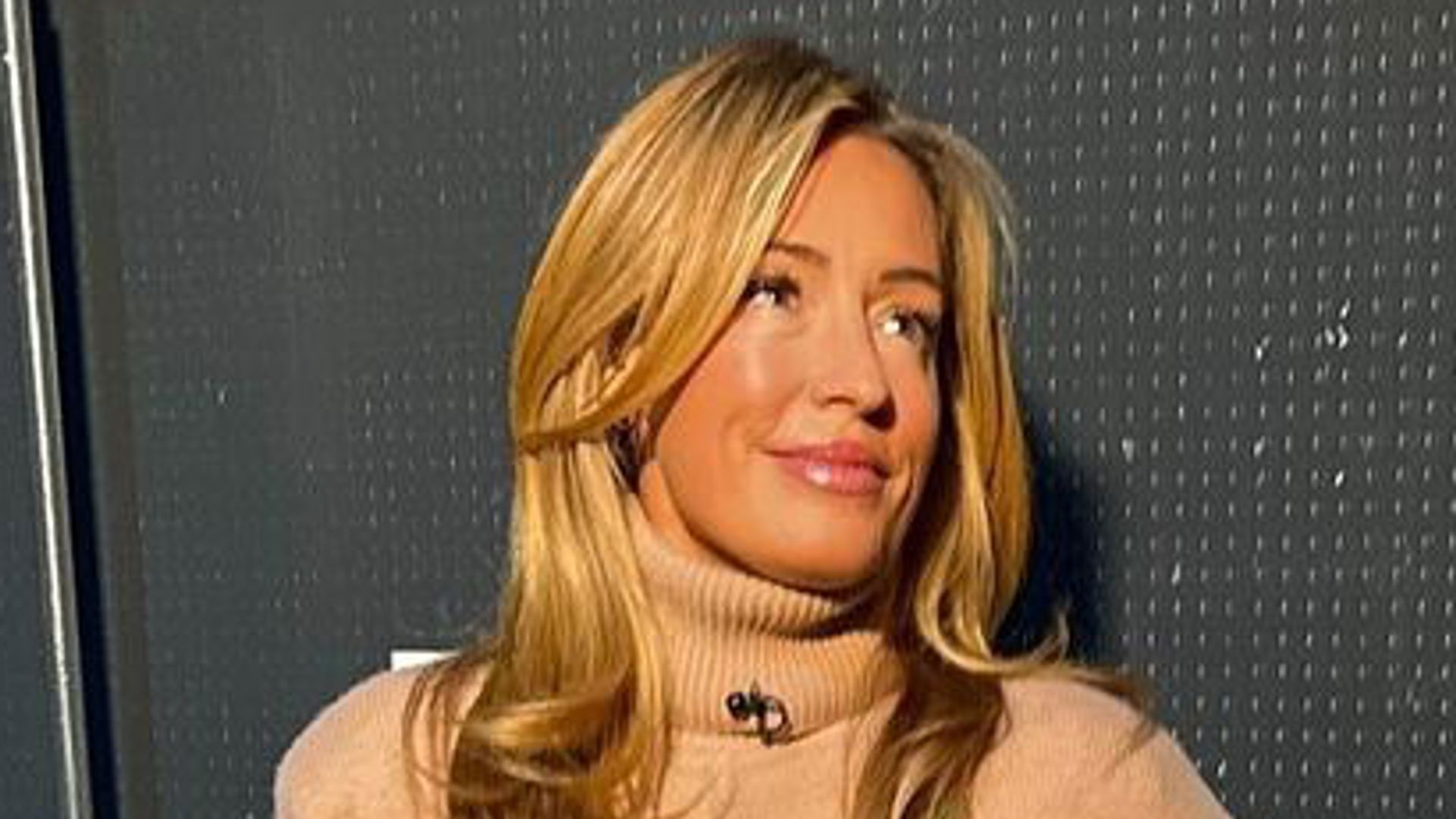 I needed a new sweater and Cat Deeley's cream knit is cosy, yet chic