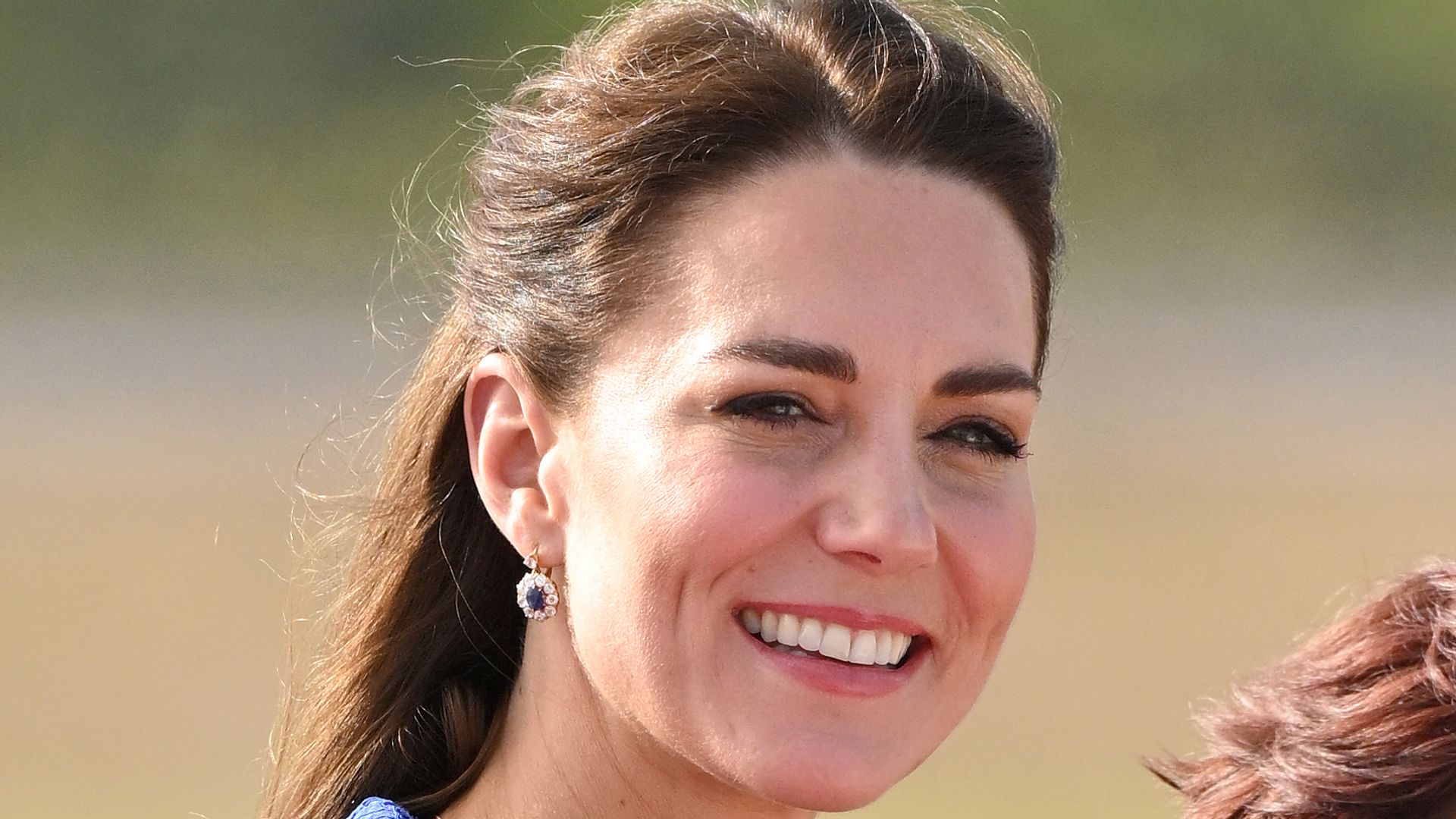 Princess of Wales sharp' look in cobalt pencil skirt