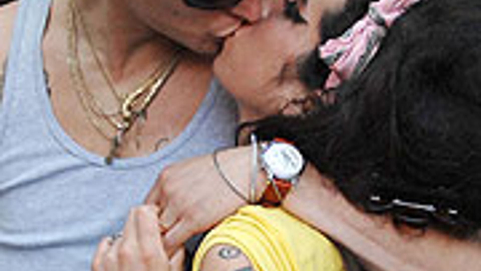 Cover-girl-to-be Amy gets romantic with Blake in the Big Apple