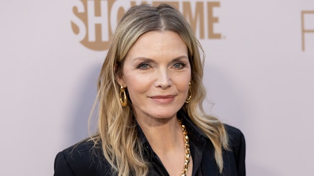 michelle pfeiffer the first lady premiere 2022