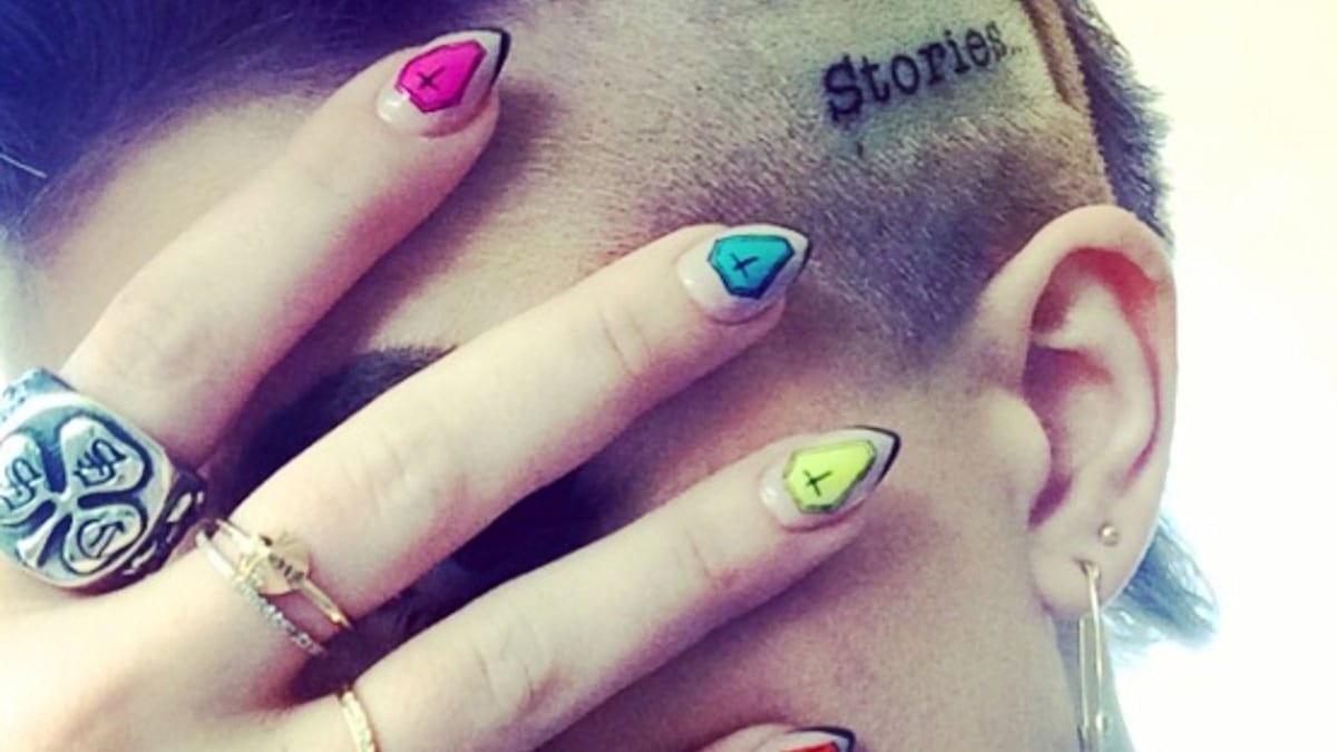 Kelly Osbourne reveals new head tattoo | HELLO!