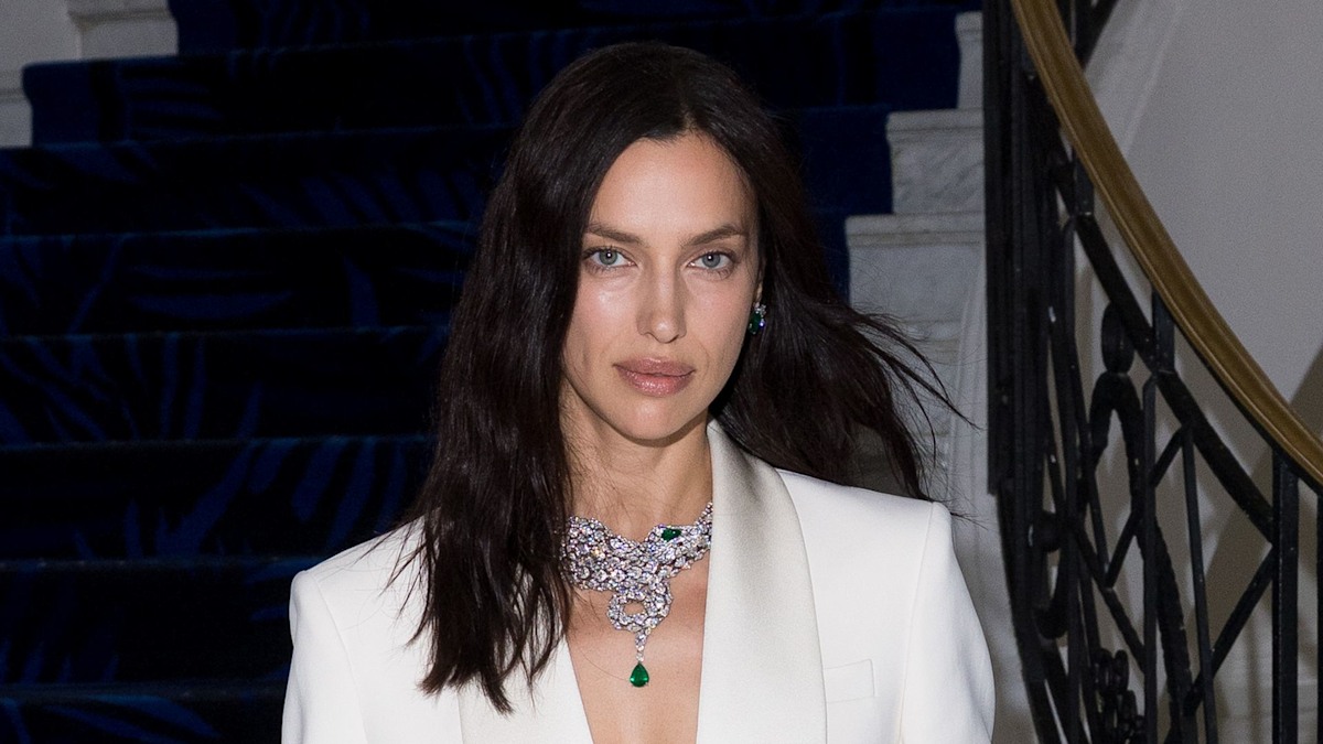 Irina Shayk’s ultra-chic power suit is from an affordable high-street brand
