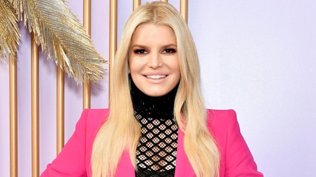 Jessica Simpson shares empowering message after admitting to