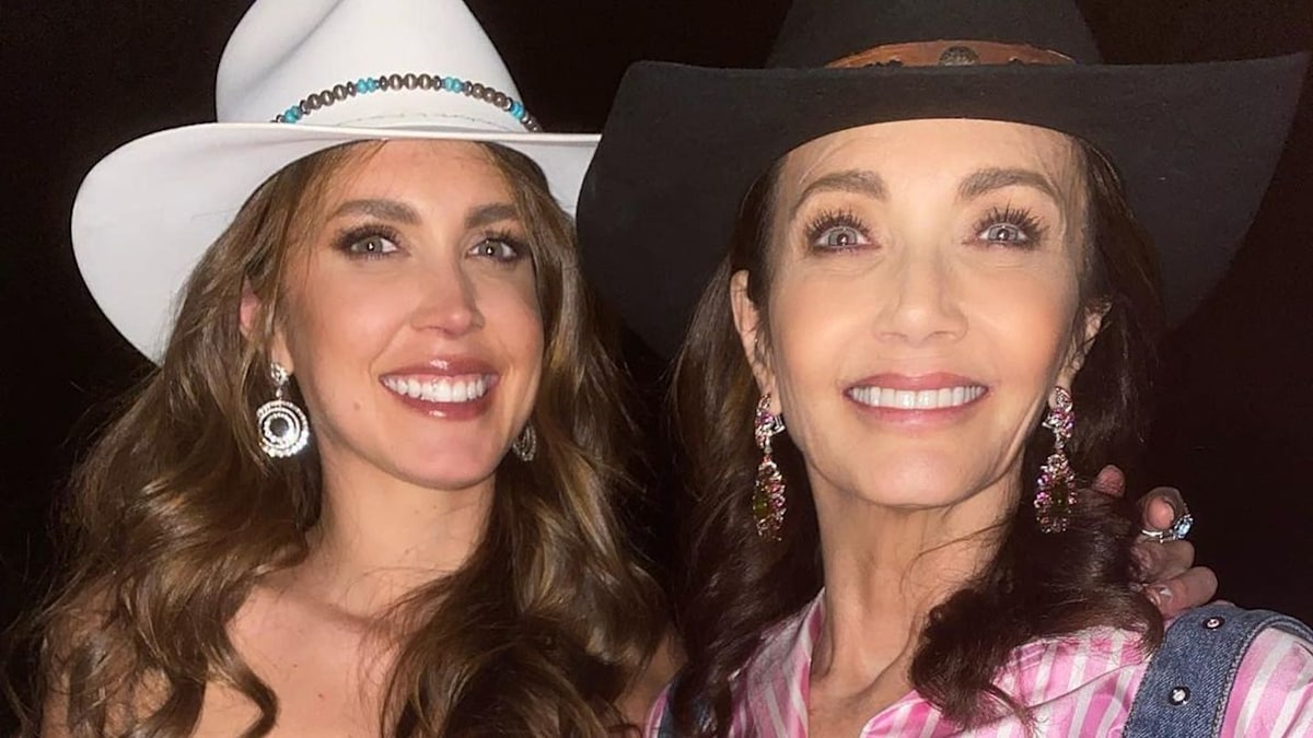 Lynda Carter, 72, and daughter Jessica Altman, 32, are gorgeous twins