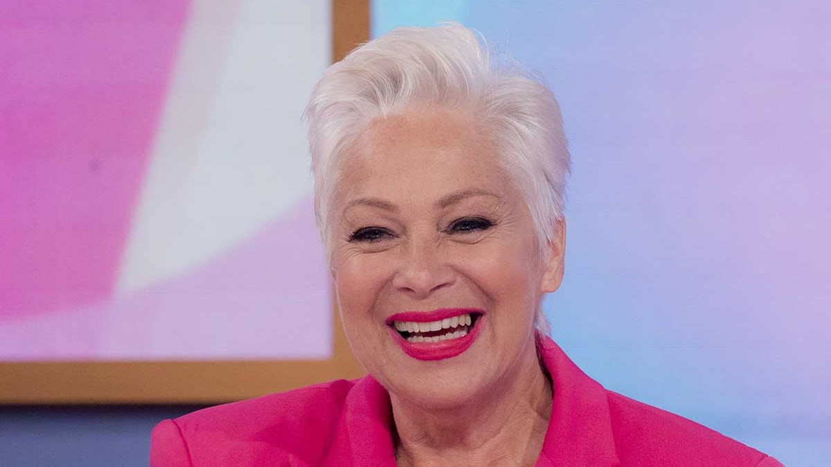 Denise Welch wears a pair of very unflattering pink leggings to the gym, Celebrity News, Showbiz & TV