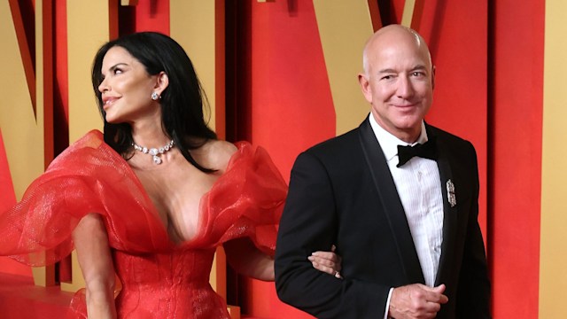 Lauren Sanchez and Jeff Bezos attend the 2024 Vanity Fair Oscar Party hosted by Radhika Jones at Wallis Annenberg Center for the Performing Arts on March 10, 2024 in Beverly Hills, California. (Photo by Taylor Hill/Getty Images)