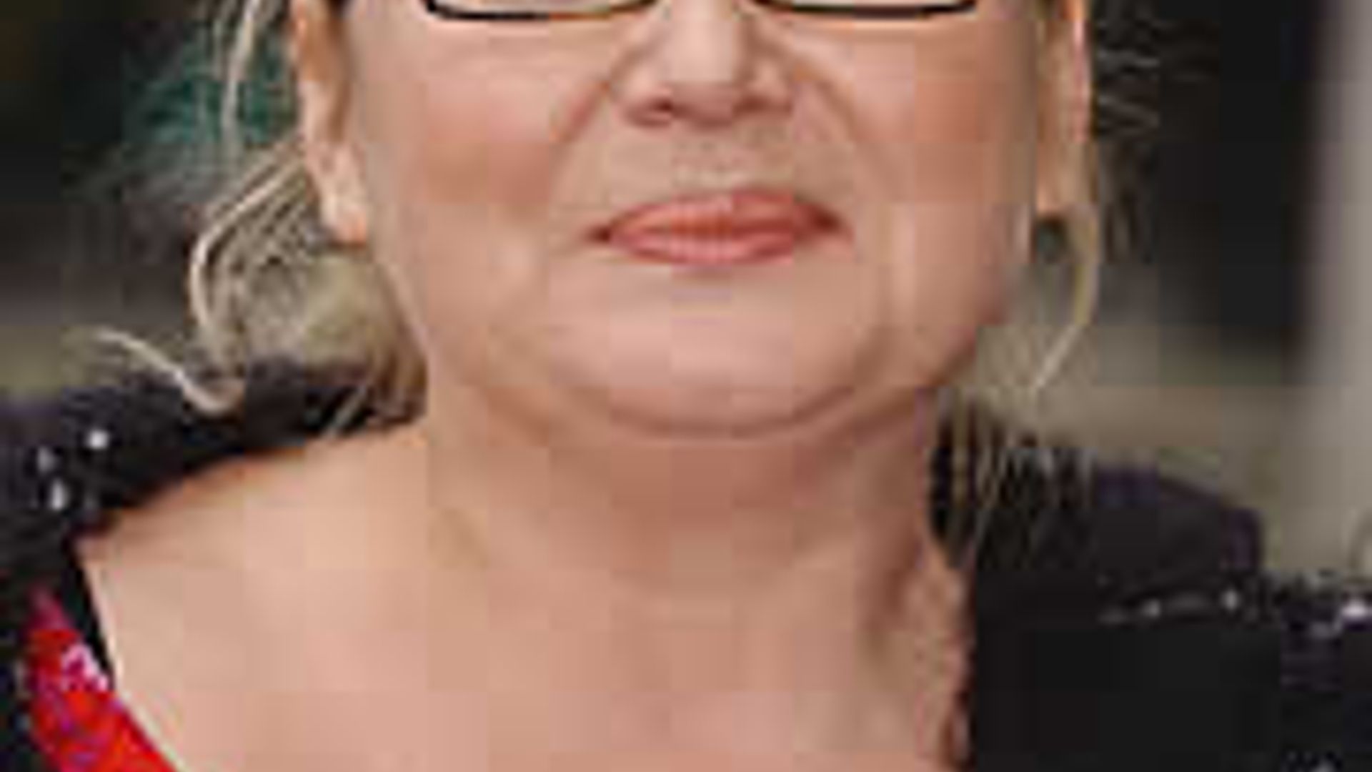 Nicola Duffett - Biography