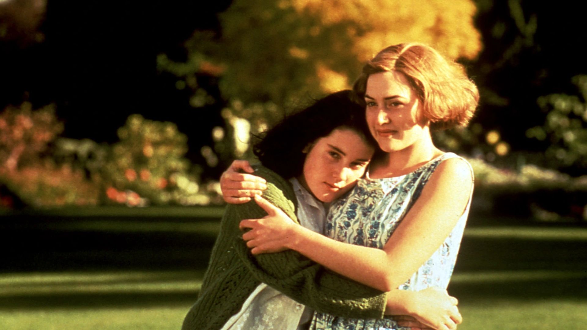 Kate Winslet and Melanie Lynskey in Heavenly Creatures