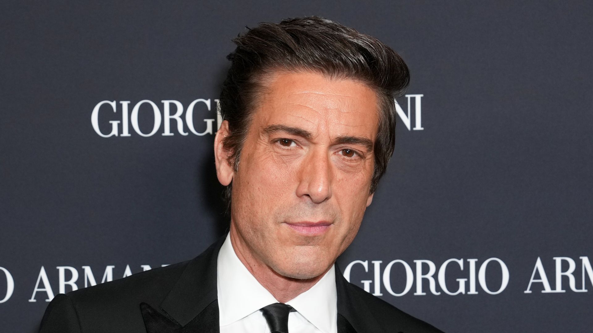 David Muir's Thanksgiving message sparks huge reaction from loved ones and co-hosts