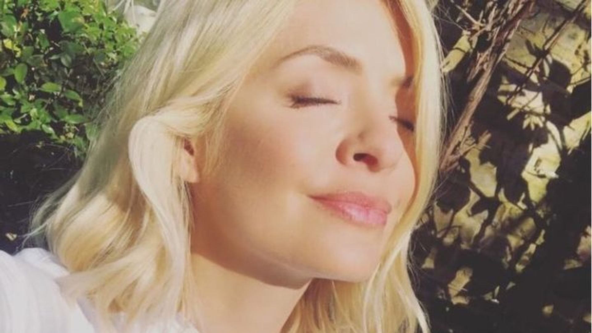 Holly Willoughby enjoying the sunshine over the weekend