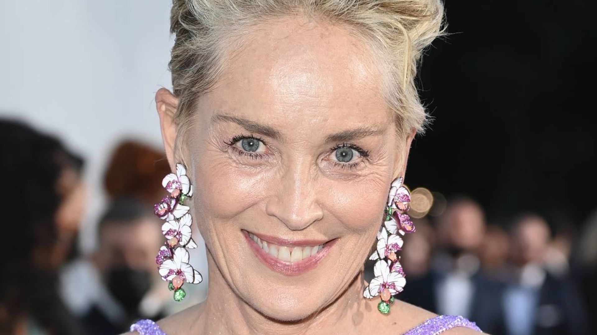 Sharon Stone commands attention with long blond hair transformation in  'hot' new photo | HELLO!