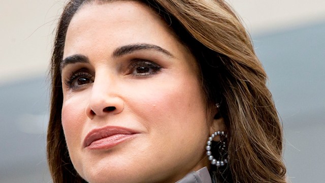 Queen Rania close up in grey blazer and blouse