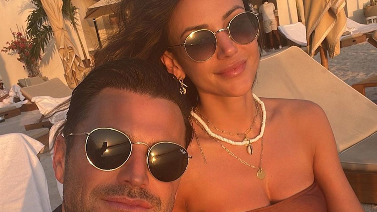 Mark Wright y Michelle Keegan celebran la noticia del bebé después del anuncio sorpresa de Navidad