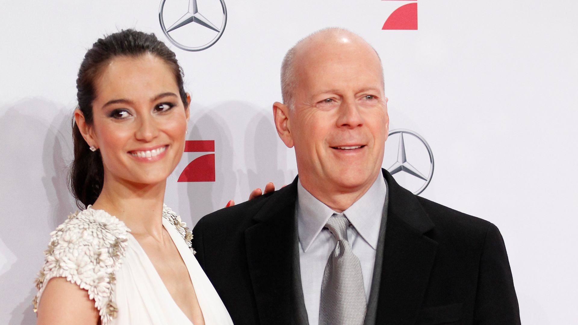 URL: bruce-willis-wife-emma-sweet-gesture-demi-moore-bittersweet-mothers-day META: Bruce Willis' wife Emma makes sweet gesture for Demi Moore amid bittersweet first Mother's Day as a grandmother DESC: Bruce Willis' wife Emma Heming Willis gave a glimpse o