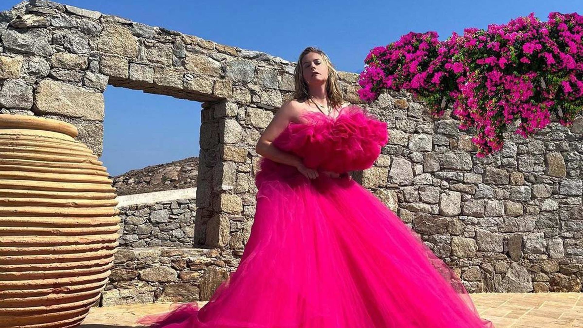 alicia silverstone pink dress