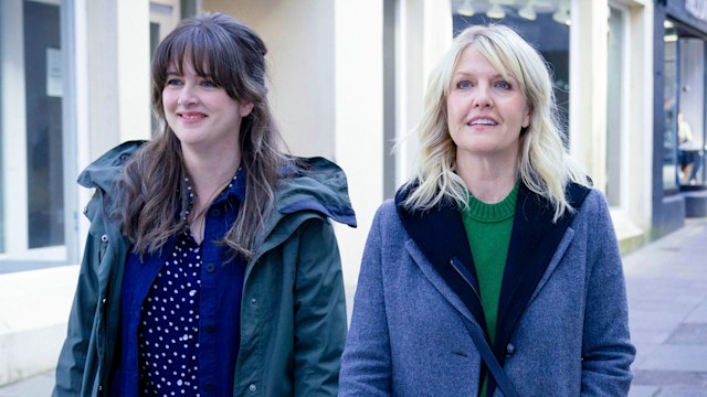 Alison O'Donnell as DI Tosh McIntosh and Ashley Jensen as DI Ruth Calder