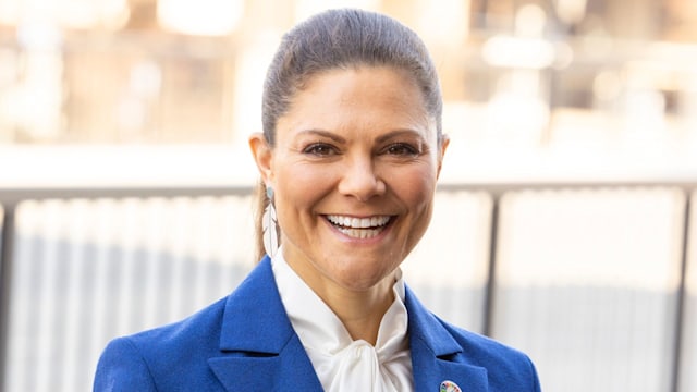 crown princess victoria wearing blue suit 