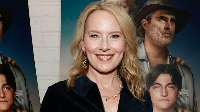 Amy Ryan smiling in a close-up photo