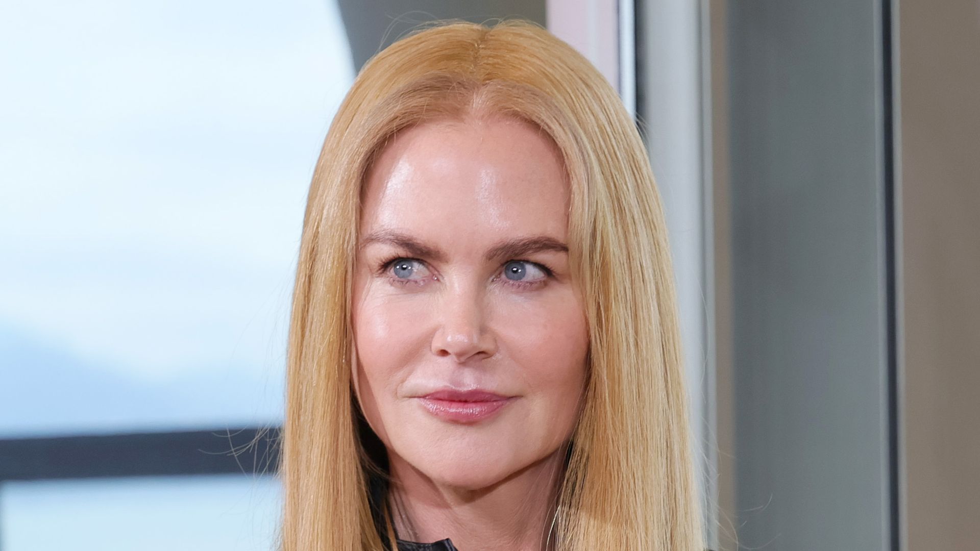 nicole kidman black outfit