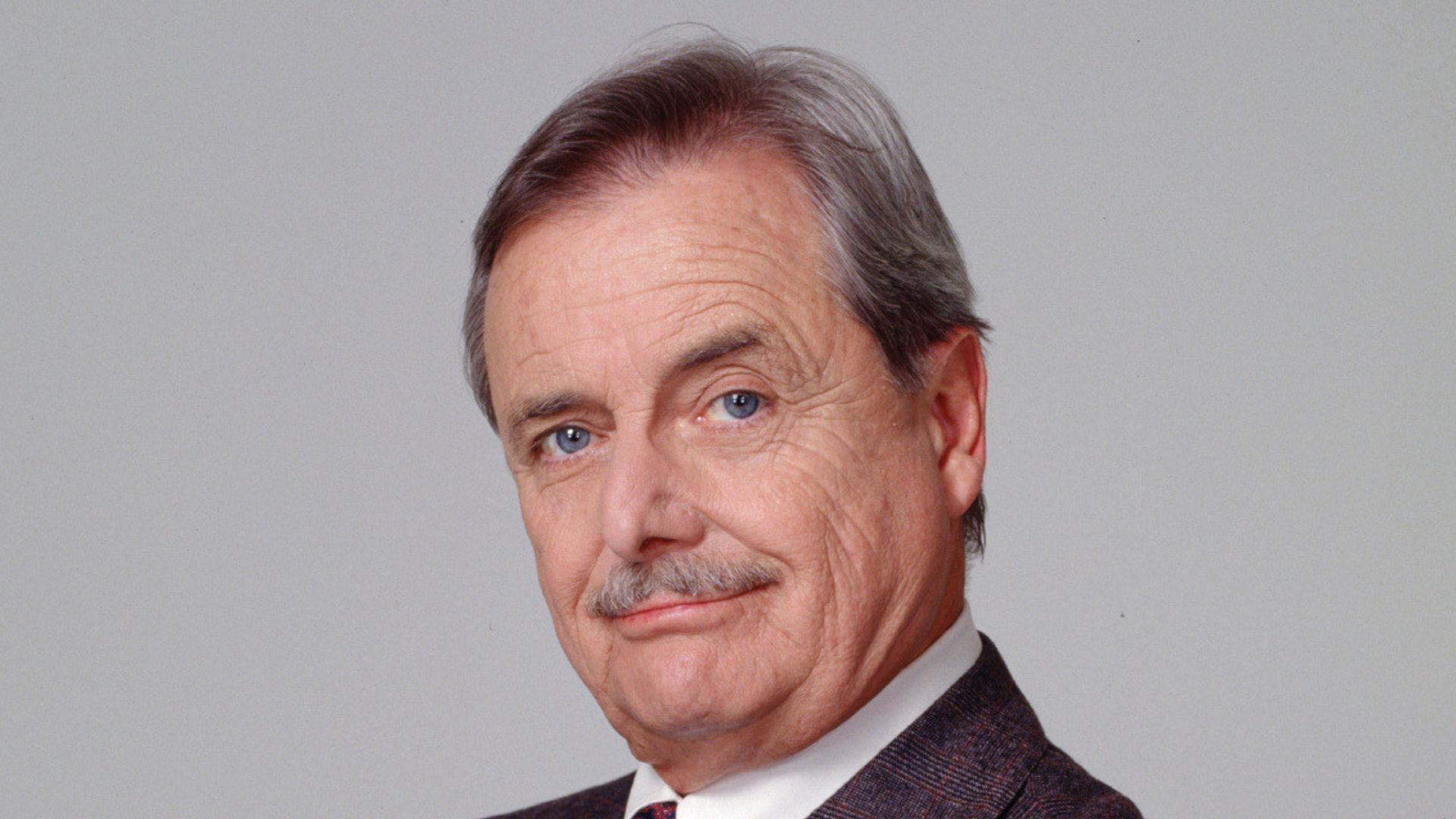 BOY MEETS WORLD - 2001 William Daniels stars as Principal William Feeny on Walt Disney Television's half-hour TGIF comedy, Boy Meets World (WILLIAM DANIELS)