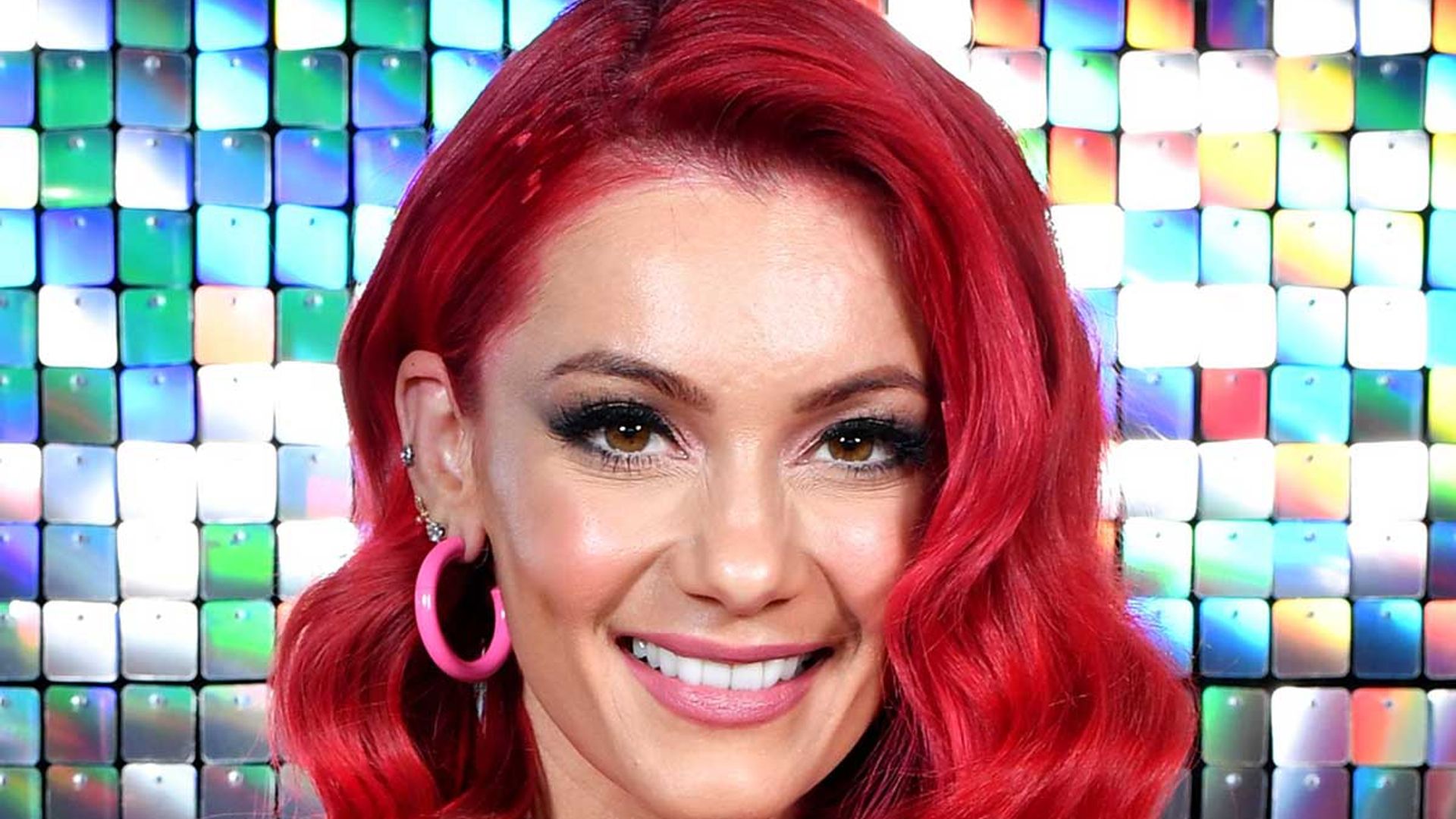 Strictlys Dianne Buswell Resembles Disney Princess In Jaw Dropping