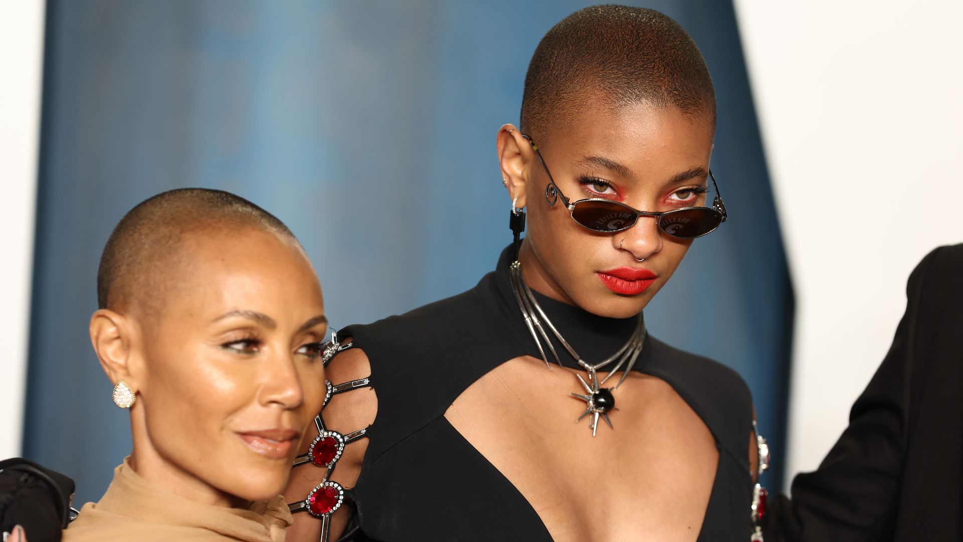 Willow and her mom Jada Pinkett Smith at the 2022 Vanity Fair Oscar Party