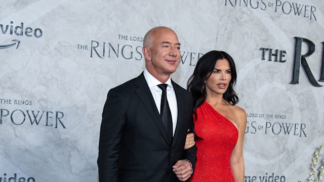 Jeff Bezos and  Lauren Sanchez attend The Lord of the Rings: The Rings of Power World Premiere in Leicester Square in London, England on August 30, 2022