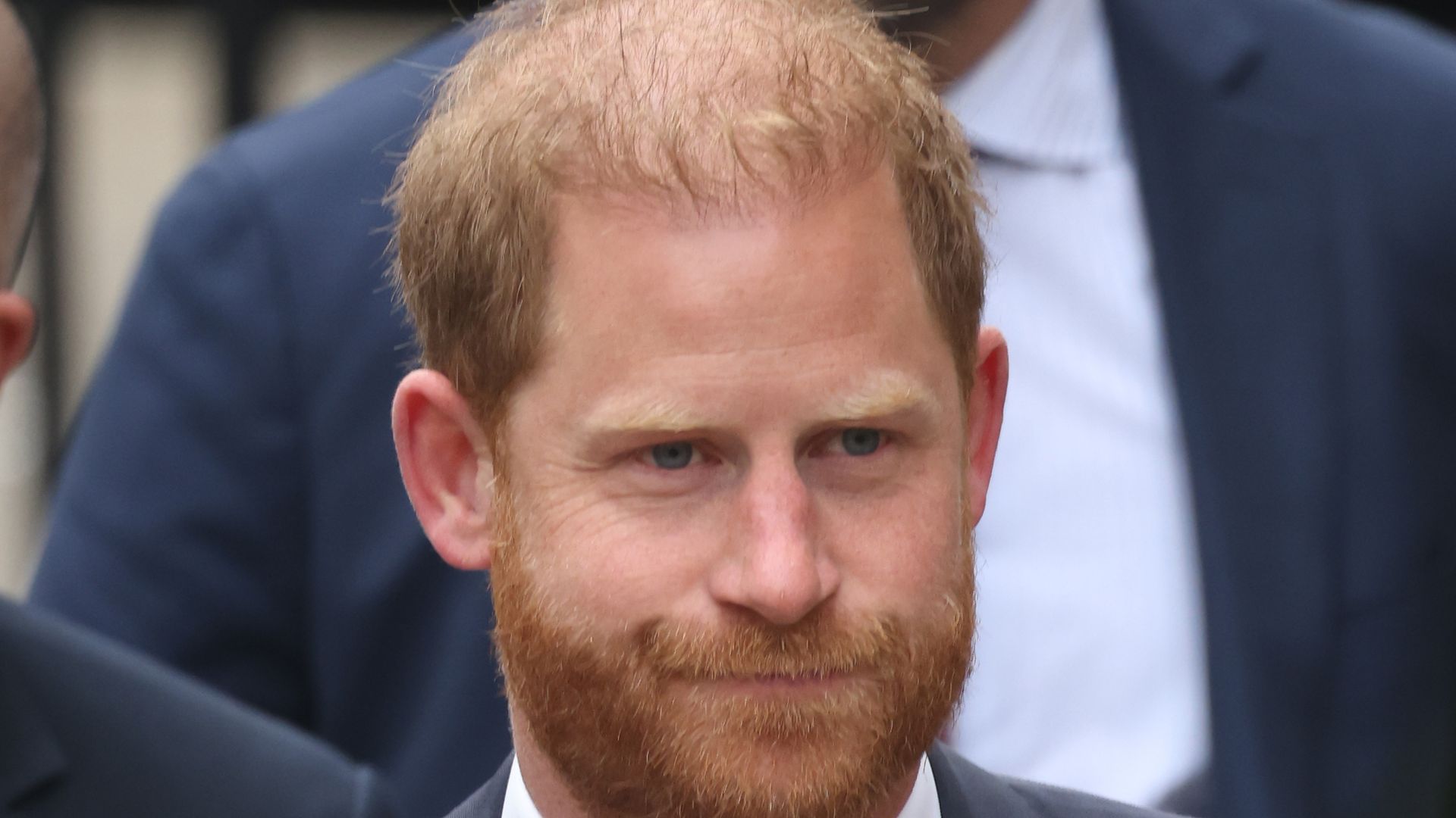 1e0f9f2998da prince harry court